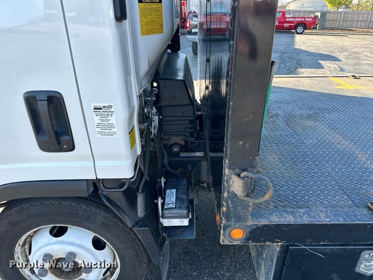 image for item LN9435 2016 Isuzu NPR HD  flatbed truck