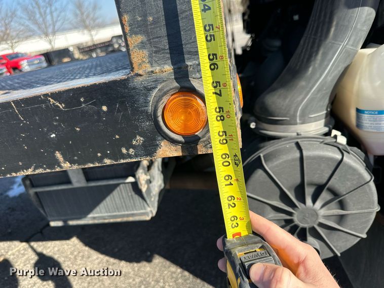 image for item LN9435 2016 Isuzu NPR HD  flatbed truck