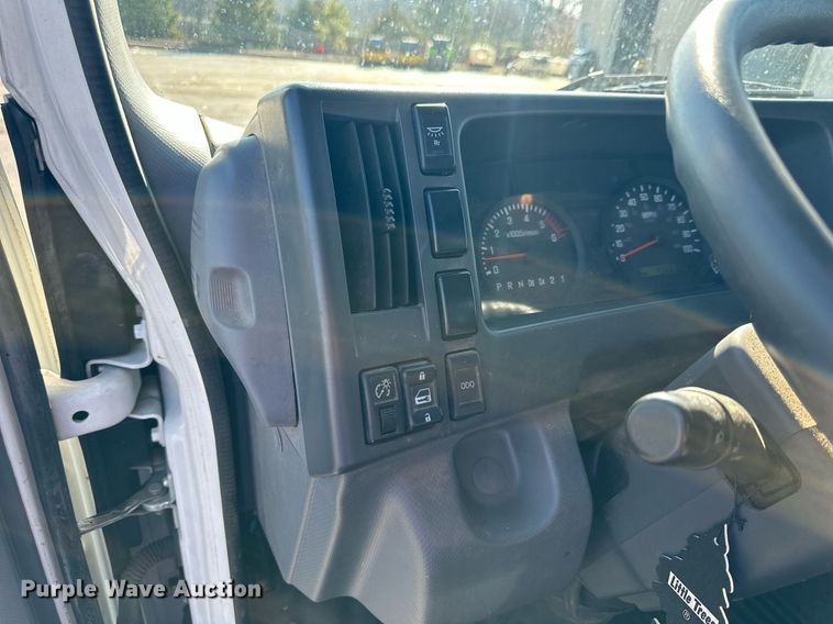 image for item LN9435 2016 Isuzu NPR HD  flatbed truck