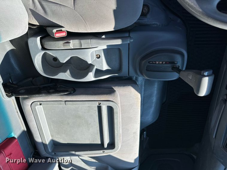 image for item LN9435 2016 Isuzu NPR HD  flatbed truck