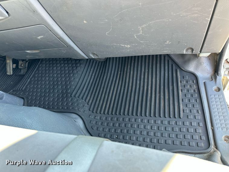 image for item LN9435 2016 Isuzu NPR HD  flatbed truck