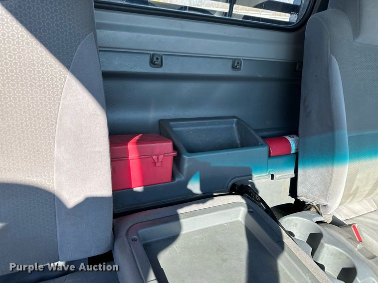 image for item LN9435 2016 Isuzu NPR HD  flatbed truck