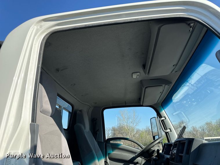 image for item LN9435 2016 Isuzu NPR HD  flatbed truck