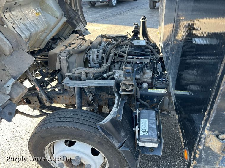 image for item LN9435 2016 Isuzu NPR HD  flatbed truck