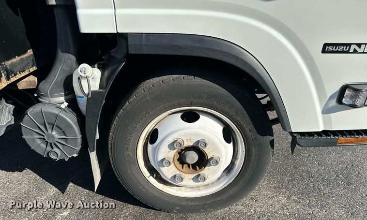 image for item LN9435 2016 Isuzu NPR HD  flatbed truck