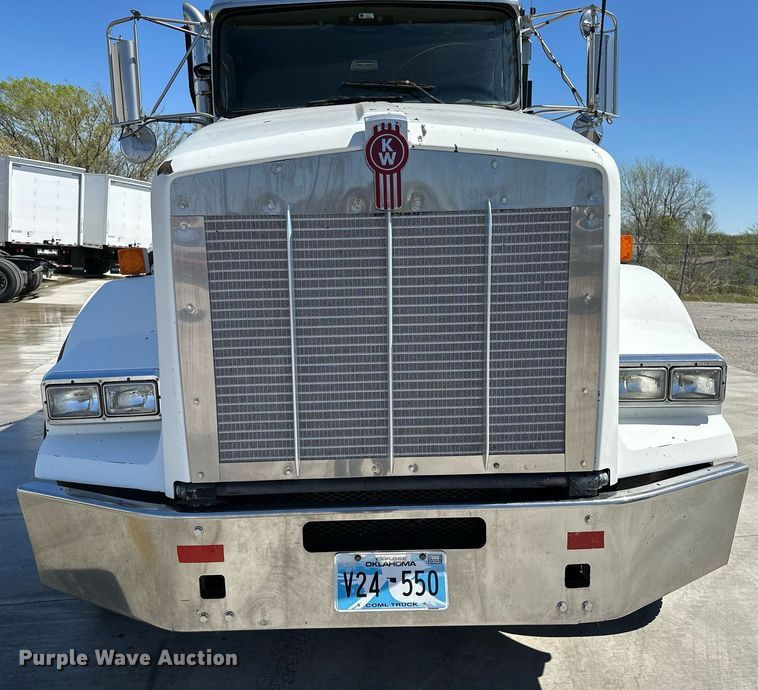 image for item LR9617 2009 Kenworth T800  dump truck