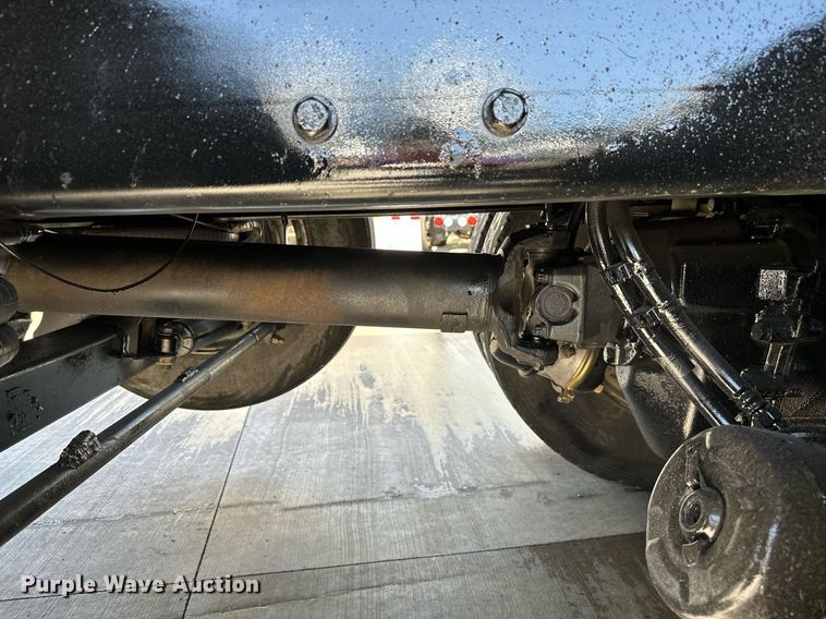 image for item LR9617 2009 Kenworth T800  dump truck