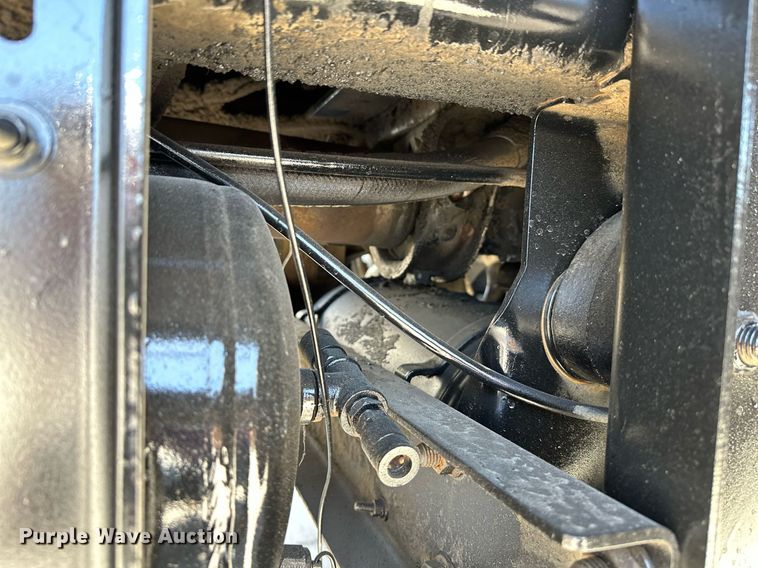 image for item LR9617 2009 Kenworth T800  dump truck