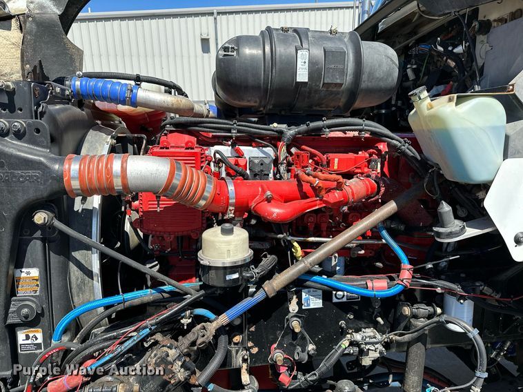 image for item LR9617 2009 Kenworth T800  dump truck