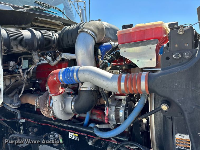 image for item LR9617 2009 Kenworth T800  dump truck