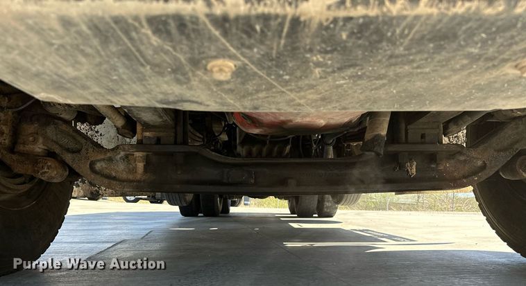 image for item LR9617 2009 Kenworth T800  dump truck