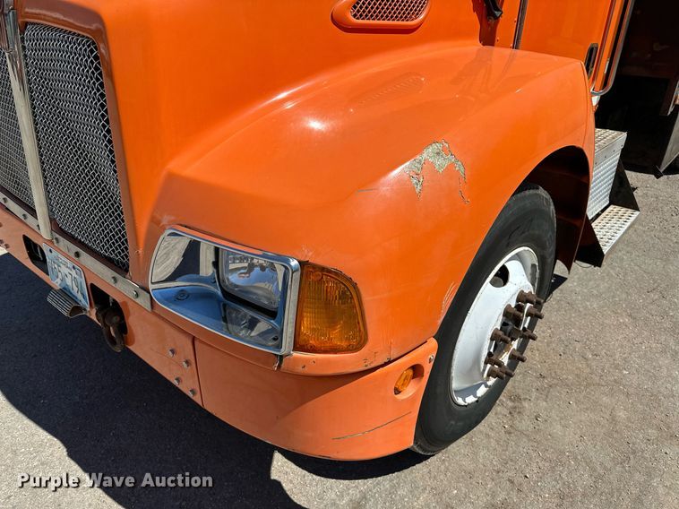 image for item LR9684 2008 Kenworth T300  dump truck