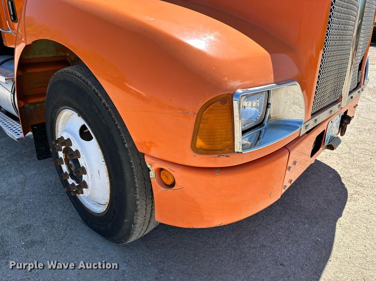 image for item LR9684 2008 Kenworth T300  dump truck