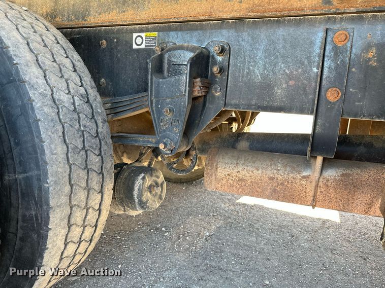 image for item LR9684 2008 Kenworth T300  dump truck