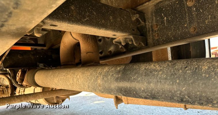 image for item LR9684 2008 Kenworth T300  dump truck