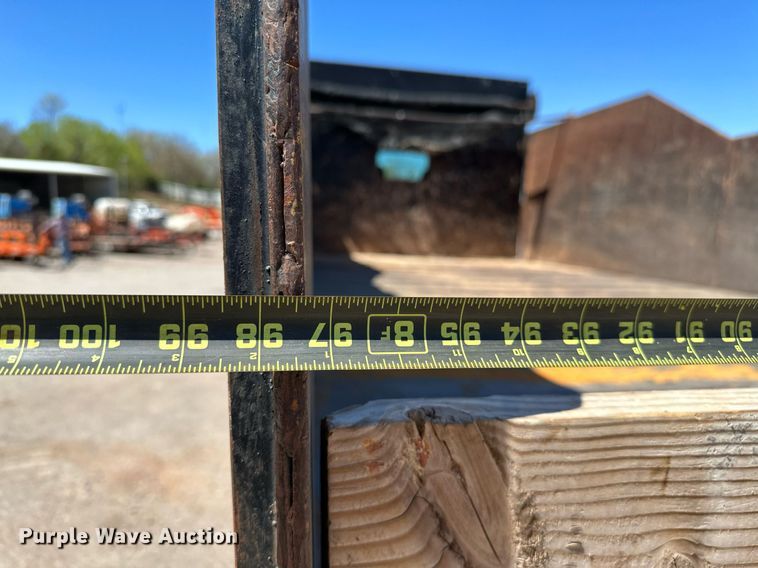 image for item LR9684 2008 Kenworth T300  dump truck