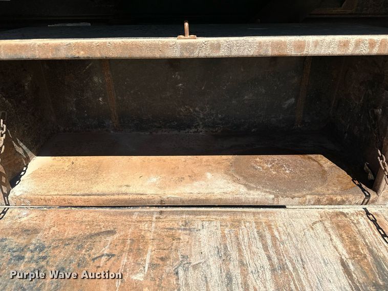 image for item LR9684 2008 Kenworth T300  dump truck