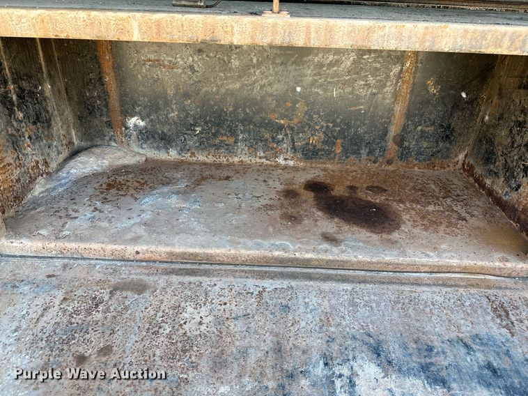 image for item LR9684 2008 Kenworth T300  dump truck