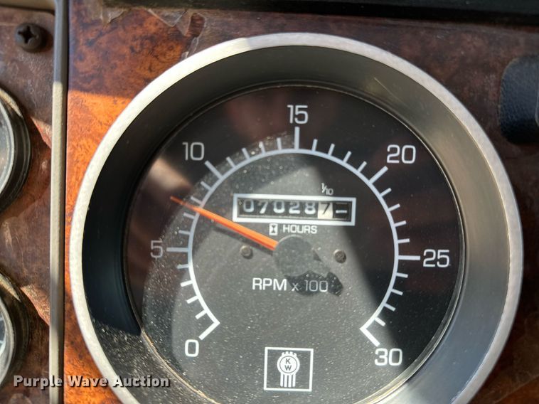 image for item LR9684 2008 Kenworth T300  dump truck