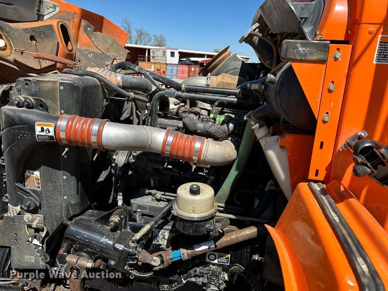 image for item LR9684 2008 Kenworth T300  dump truck