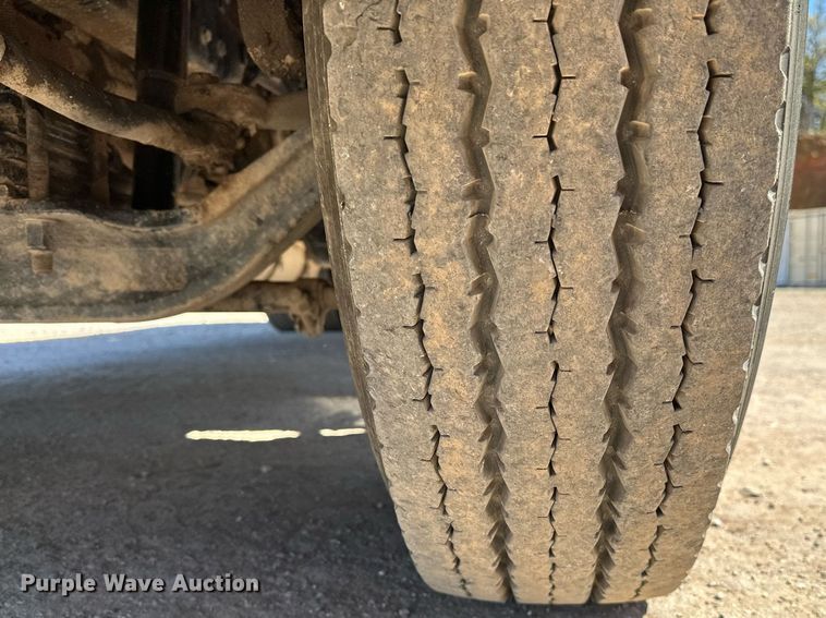 image for item LR9684 2008 Kenworth T300  dump truck