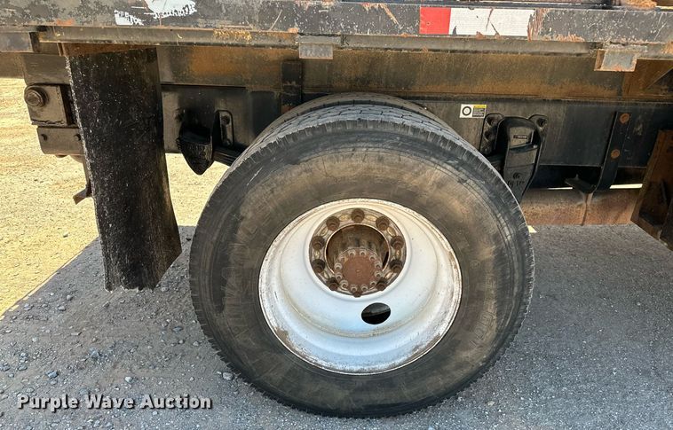 image for item LR9684 2008 Kenworth T300  dump truck