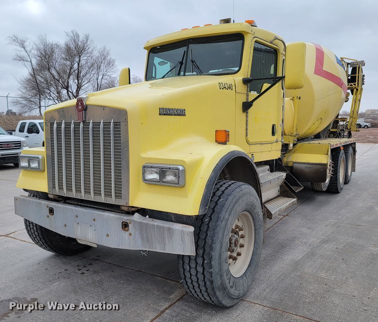 image for item LV9456 2006 Kenworth W900  ready mix truck