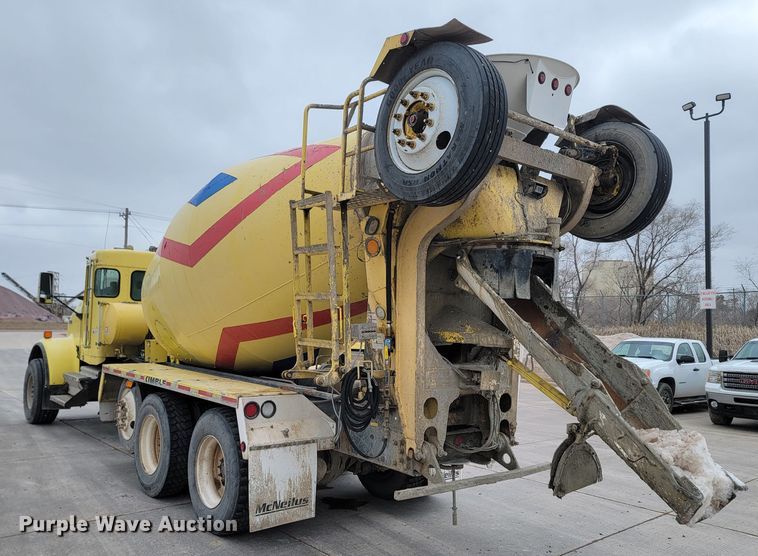 image for item LV9456 2006 Kenworth W900  ready mix truck