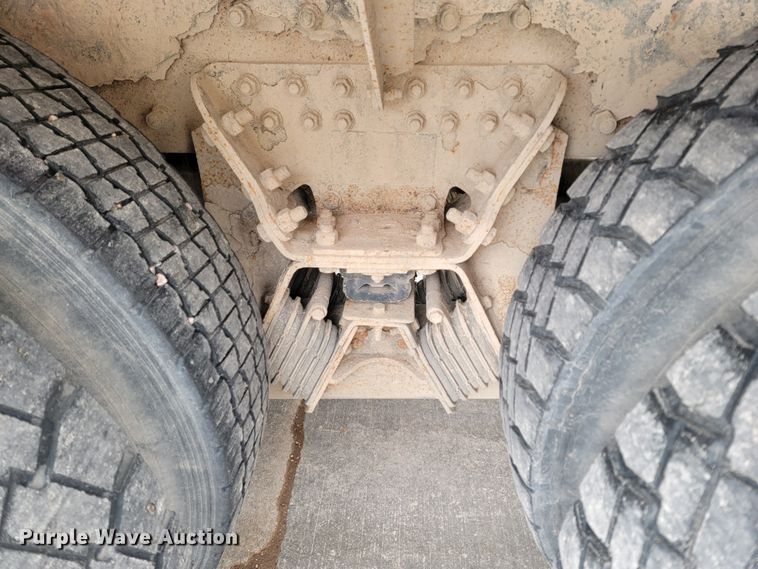 image for item LV9456 2006 Kenworth W900  ready mix truck