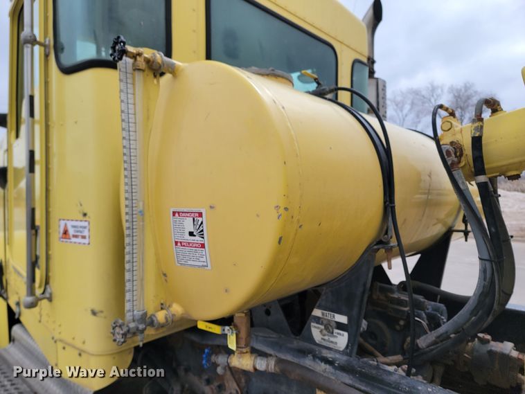 image for item LV9456 2006 Kenworth W900  ready mix truck