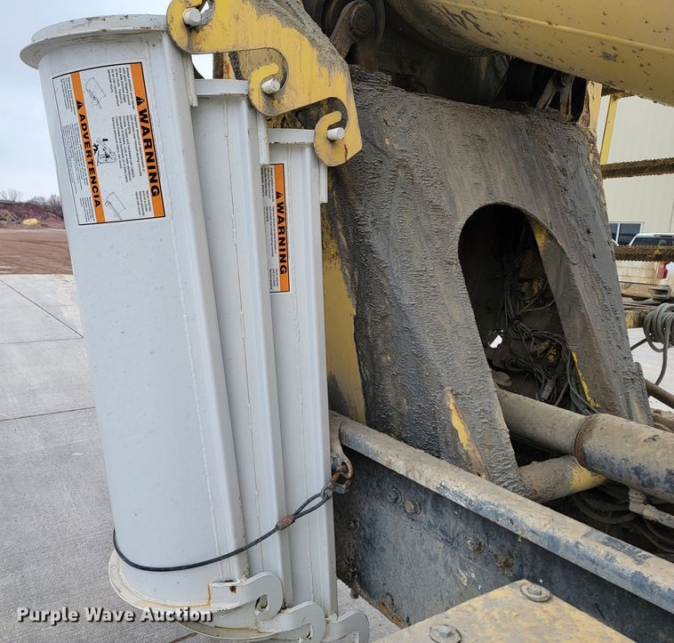 image for item LV9456 2006 Kenworth W900  ready mix truck