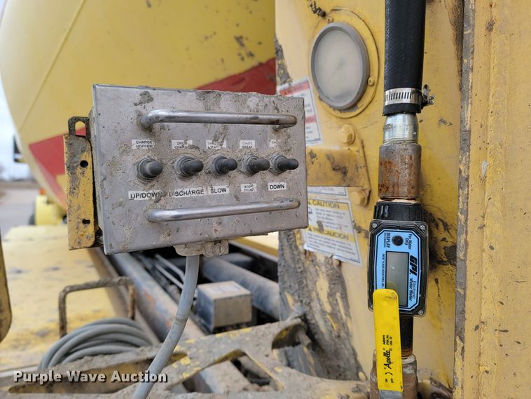 image for item LV9456 2006 Kenworth W900  ready mix truck