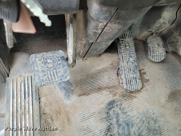 image for item LV9456 2006 Kenworth W900  ready mix truck