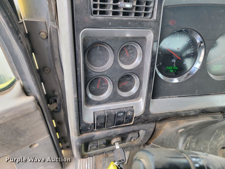 image for item LV9456 2006 Kenworth W900  ready mix truck