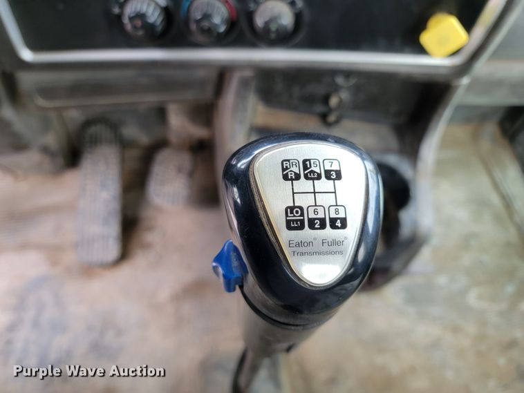 image for item LV9456 2006 Kenworth W900  ready mix truck