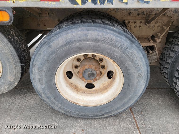 image for item LV9456 2006 Kenworth W900  ready mix truck