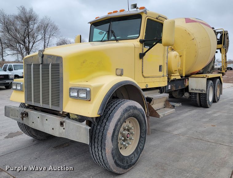 image for item LV9457 1999 Kenworth W900  ready mix truck