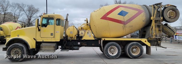 image for item LV9457 1999 Kenworth W900  ready mix truck