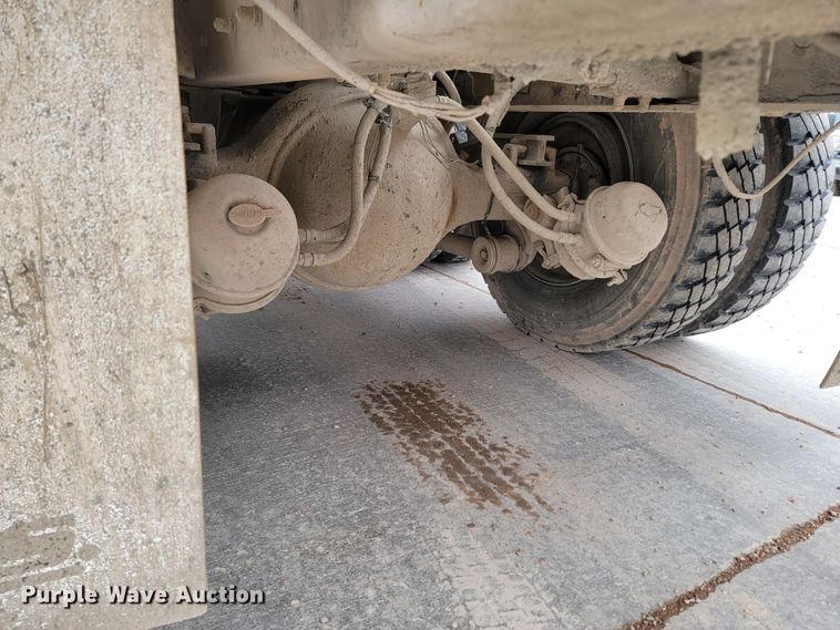 image for item LV9457 1999 Kenworth W900  ready mix truck