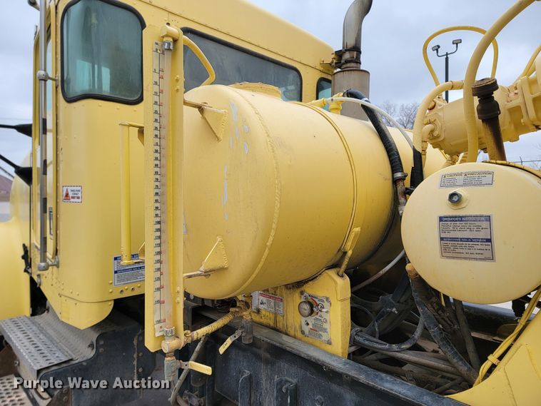 image for item LV9457 1999 Kenworth W900  ready mix truck