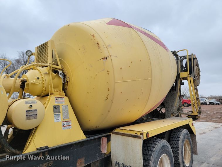 image for item LV9457 1999 Kenworth W900  ready mix truck