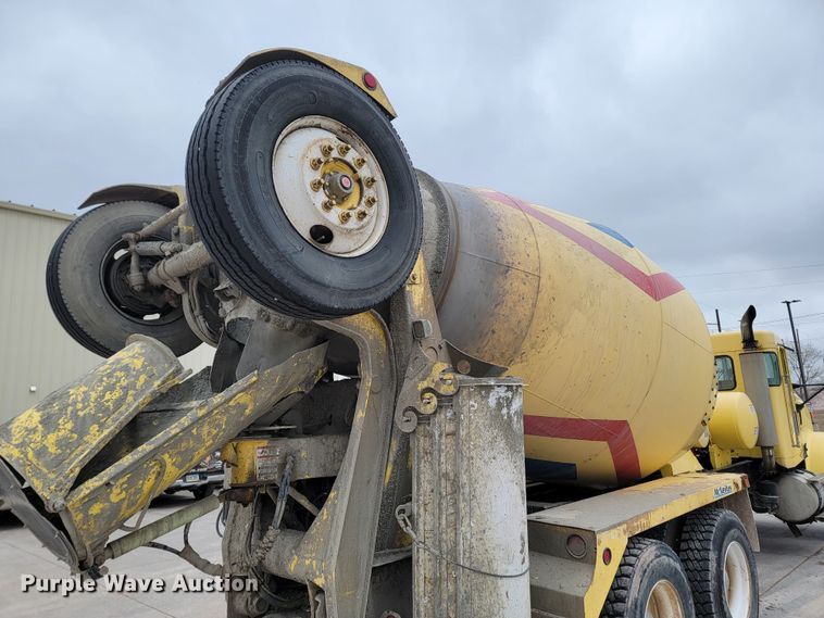 image for item LV9457 1999 Kenworth W900  ready mix truck