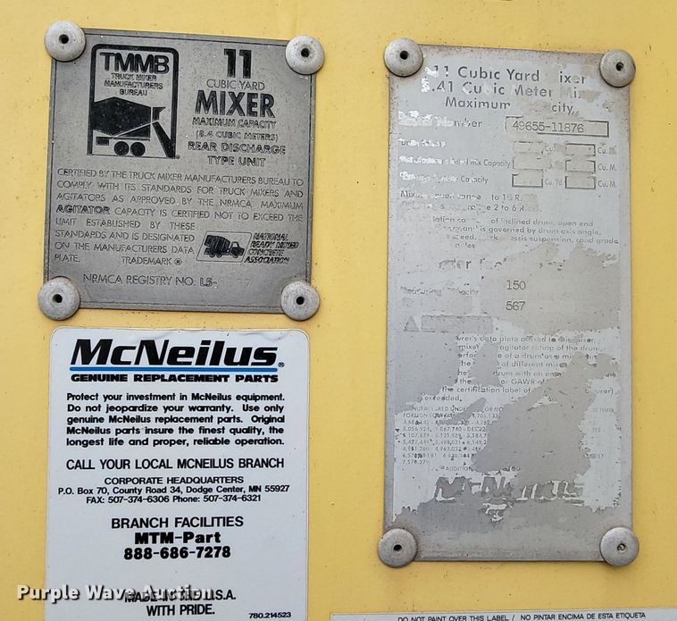 image for item LV9457 1999 Kenworth W900  ready mix truck