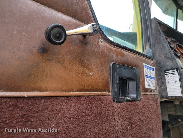 image for item LV9457 1999 Kenworth W900  ready mix truck