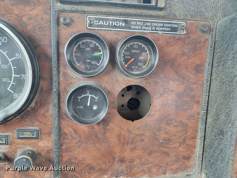 image for item LV9457 1999 Kenworth W900  ready mix truck