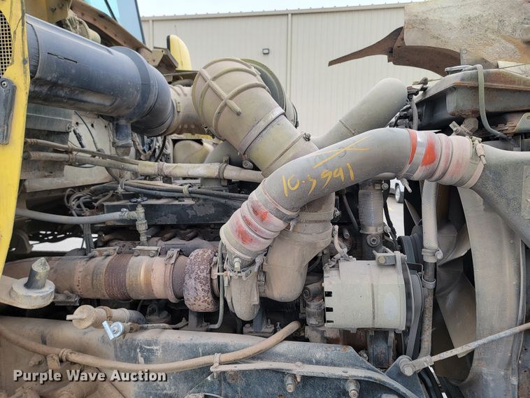 image for item LV9457 1999 Kenworth W900  ready mix truck