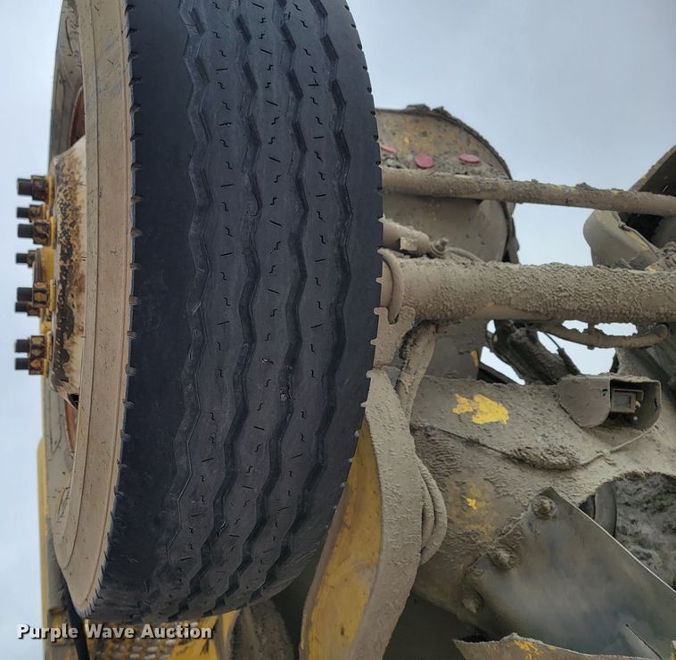 image for item LV9457 1999 Kenworth W900  ready mix truck