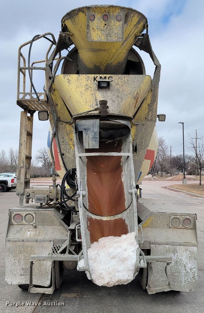 image for item LV9458 2002 Sterling LT8500  ready mix truck