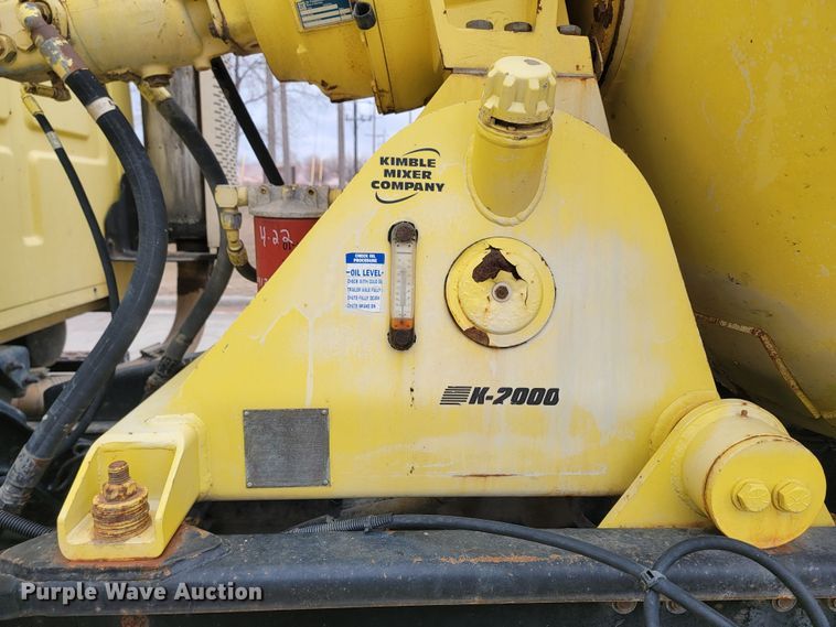 image for item LV9458 2002 Sterling LT8500  ready mix truck