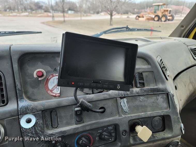 image for item LV9458 2002 Sterling LT8500  ready mix truck